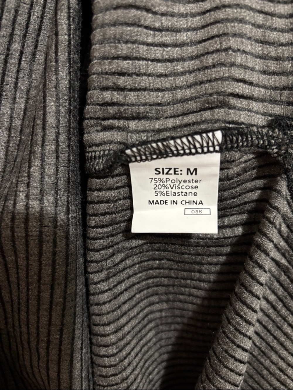 NWT Women’s Fashionable Open-Front Medium Ribbed Vest - Charcoal - Picture 3 of 7